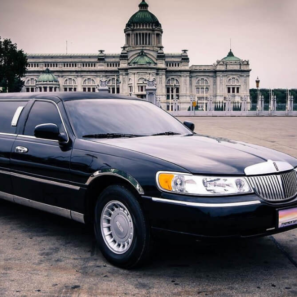 Limo Towing service in pflugerville